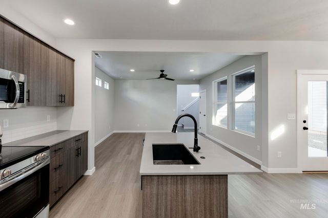 2955 E Mossy Creek Dr, Kuna, ID 83634