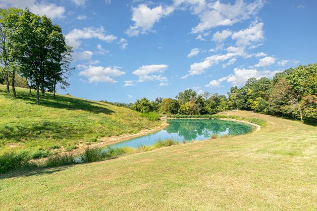 5607 Woolper Road, Petersburg, KY 41080