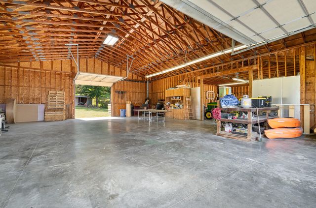 5607 Woolper Road, Petersburg, KY 41080
