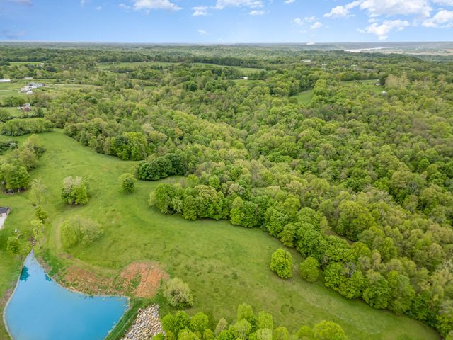 5607 Woolper Road, Petersburg, KY 41080