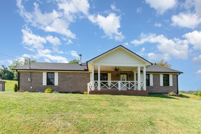 5607 Woolper Road, Petersburg, KY 41080
