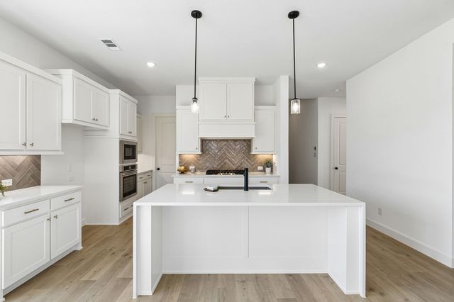 1820 Vetiver Glow Drive, Celina, TX 75009