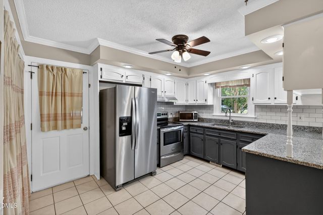 3437 Apple Meadow Drive, Fuquay Varina, NC 27526
