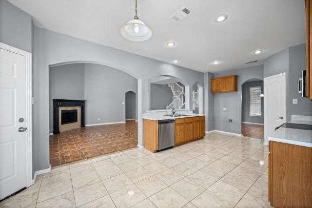 2006 Trickling Creek Drive, Garland, TX 75041