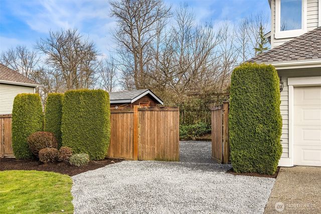 27706 Manion Way NE, Duvall, WA 98019