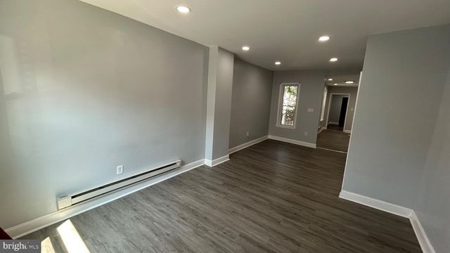327 S 11TH ST, Reading, PA 19602