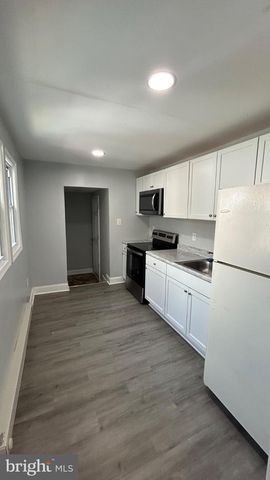 327 S 11TH ST, Reading, PA 19602