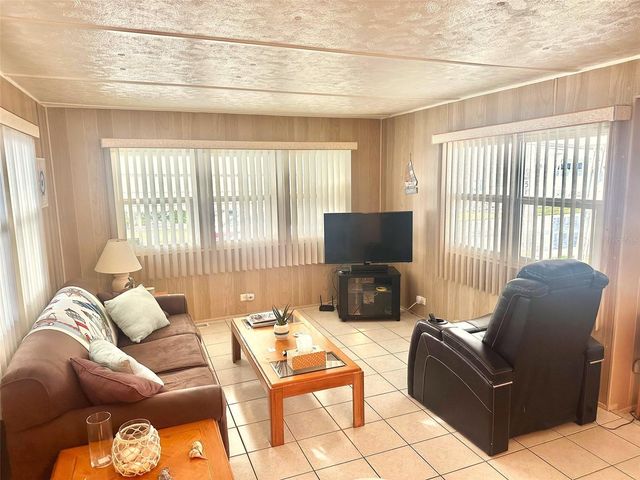 2000 E BAY DRIVE 49, Largo, FL 33771