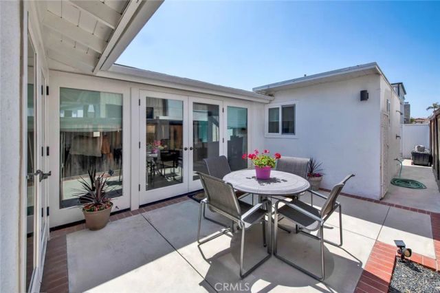 347 Walnut, Newport Beach, CA 92663
