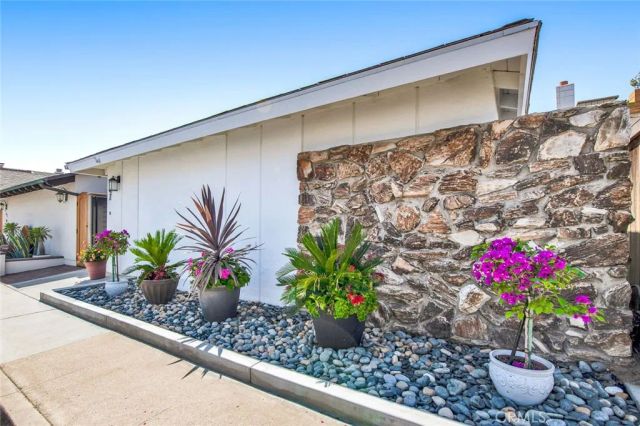 347 Walnut, Newport Beach, CA 92663