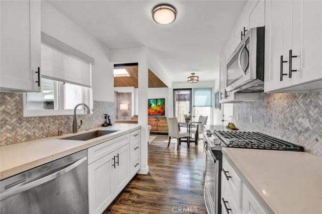 347 Walnut, Newport Beach, CA 92663