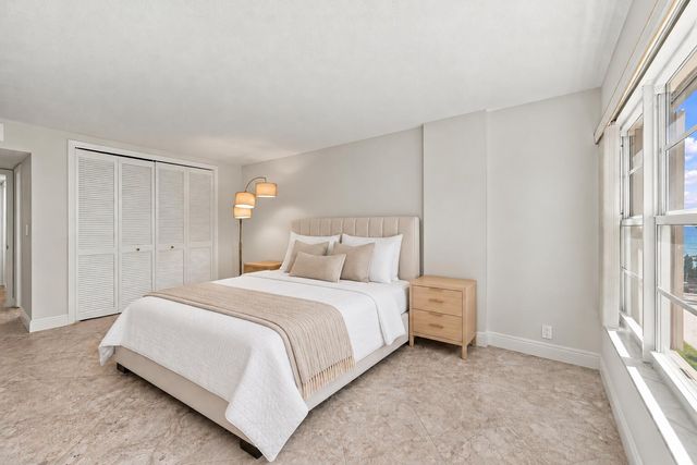 1021 HILLSBORO MILE 103, Hillsboro Beach, FL 33062