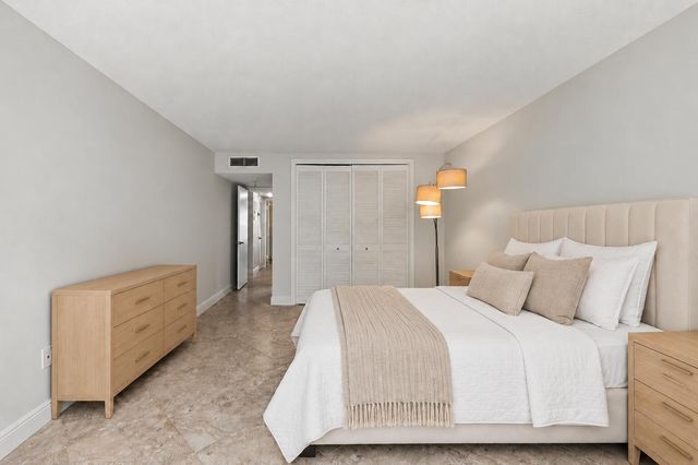 1021 HILLSBORO MILE 103, Hillsboro Beach, FL 33062