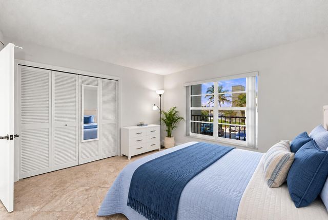 1021 HILLSBORO MILE 103, Hillsboro Beach, FL 33062