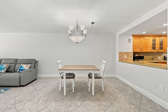 1021 HILLSBORO MILE 103, Hillsboro Beach, FL 33062