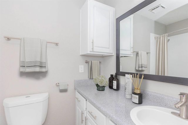 21717 Inverness Forest Boulevard 1903, Houston, TX 77073