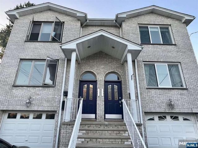 2425 1st Street, Fort Lee, NJ 07024