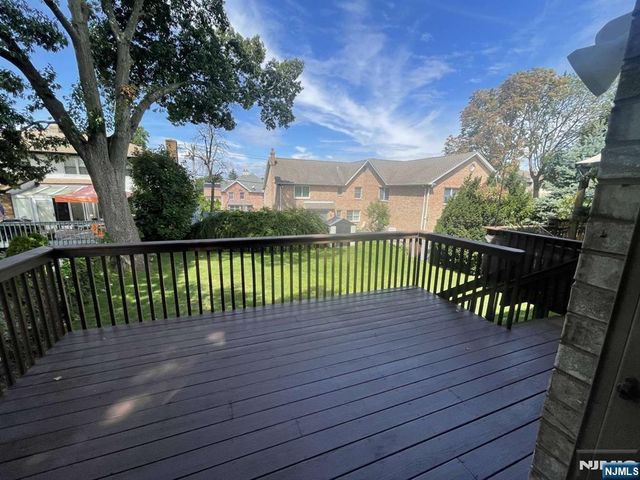 2425 1st Street, Fort Lee, NJ 07024