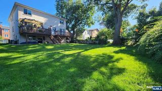 2425 1st Street, Fort Lee, NJ 07024