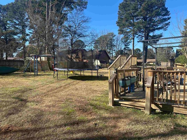 602 Foxwood Drive, Jacksonville, AR 72076