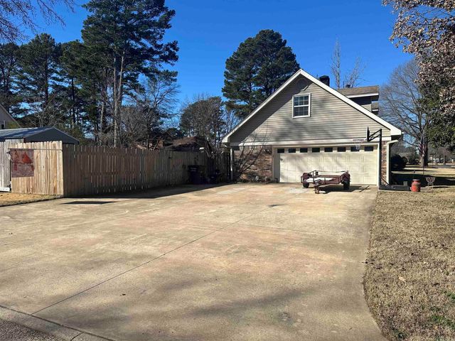 602 Foxwood Drive, Jacksonville, AR 72076