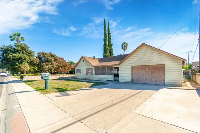 545 W Locust, Ontario, CA 91762