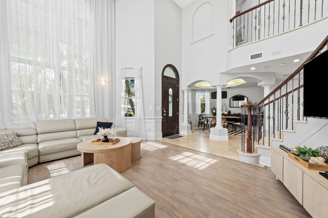 919 Hollywood Boulevard, Hollywood, FL 33019