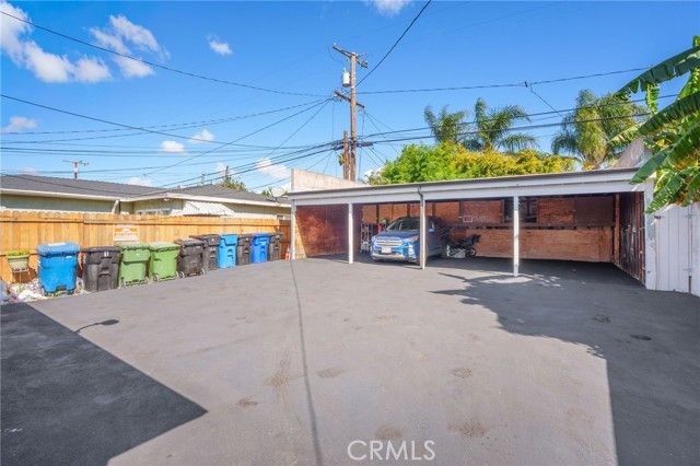 533 Hyde Park Place, Inglewood, CA 90302