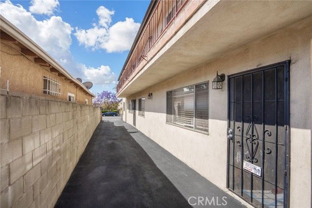 533 Hyde Park Place, Inglewood, CA 90302
