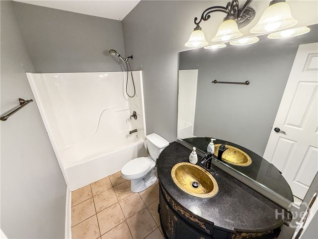 1100 Brookshire Court, Bogart, GA 30677