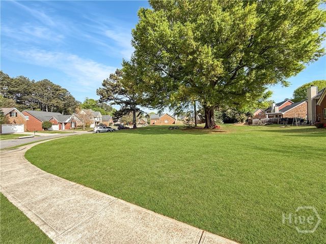 1100 Brookshire Court, Bogart, GA 30677