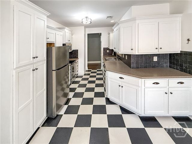 1100 Brookshire Court, Bogart, GA 30677