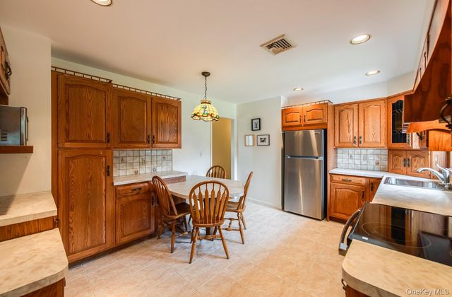 284 Waterbury Hill Road, Lagrangeville, NY 12540