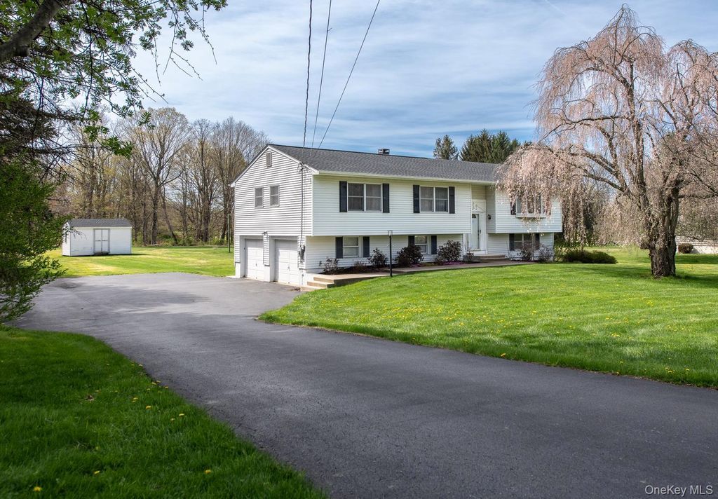 284 Waterbury Hill Road, Lagrangeville, NY 12540