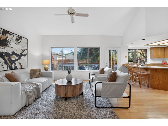 1244 Ne 56TH Ct, Hillsboro, OR 97124