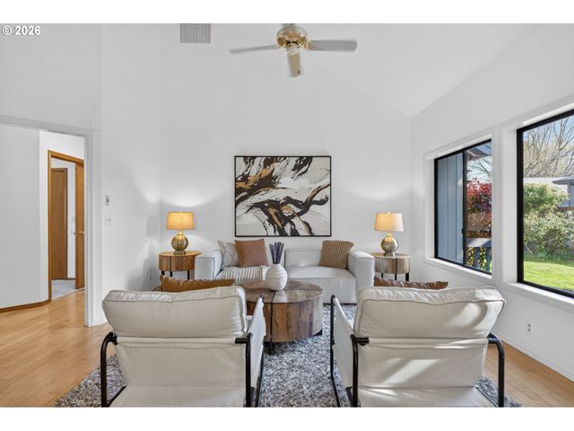 1244 Ne 56TH Ct, Hillsboro, OR 97124