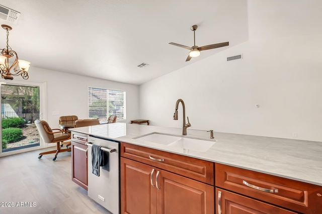 1770 E WESTCHESTER Drive, Chandler, AZ 85249