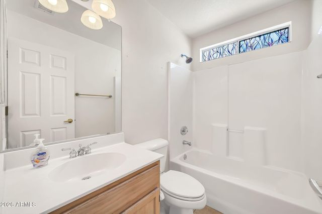 1770 E WESTCHESTER Drive, Chandler, AZ 85249