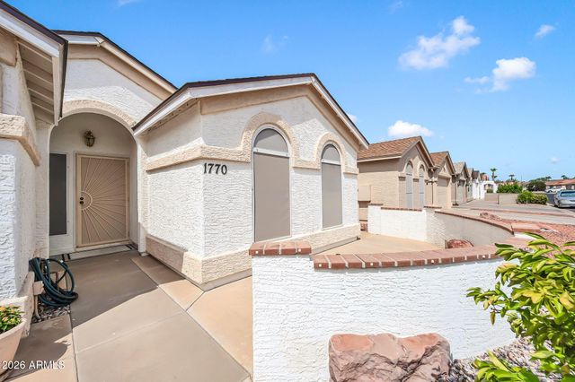 1770 E WESTCHESTER Drive, Chandler, AZ 85249
