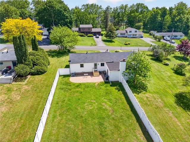 251 Farmview Drive, Walworth, NY 14502
