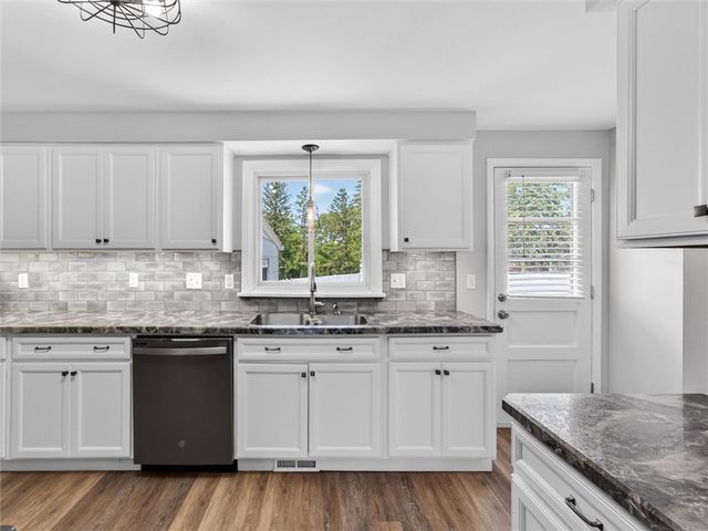 251 Farmview Drive, Walworth, NY 14502
