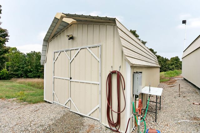 1572 Ashes Creek Lane, Bloomfield, KY 40008