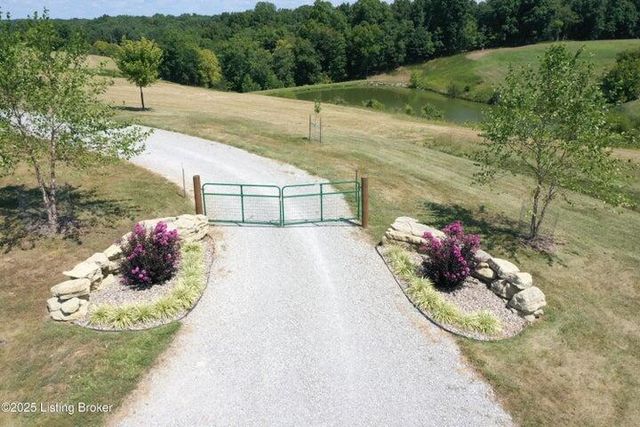 1572 Ashes Creek Lane, Bloomfield, KY 40008