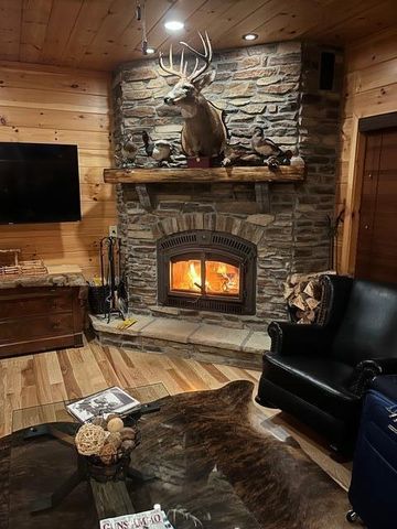 1572 Ashes Creek Lane, Bloomfield, KY 40008