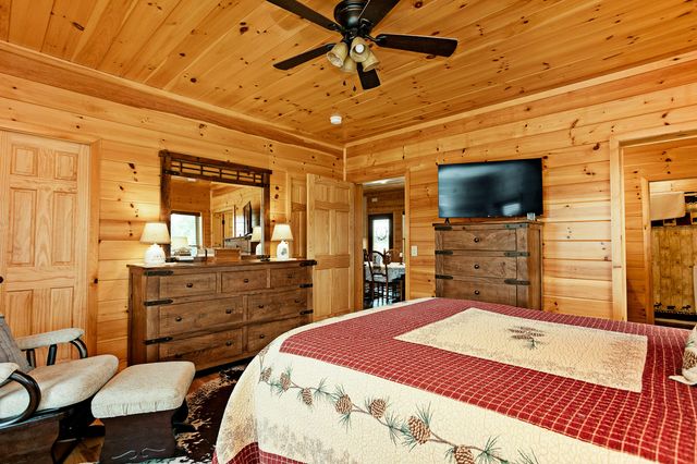 1572 Ashes Creek Lane, Bloomfield, KY 40008