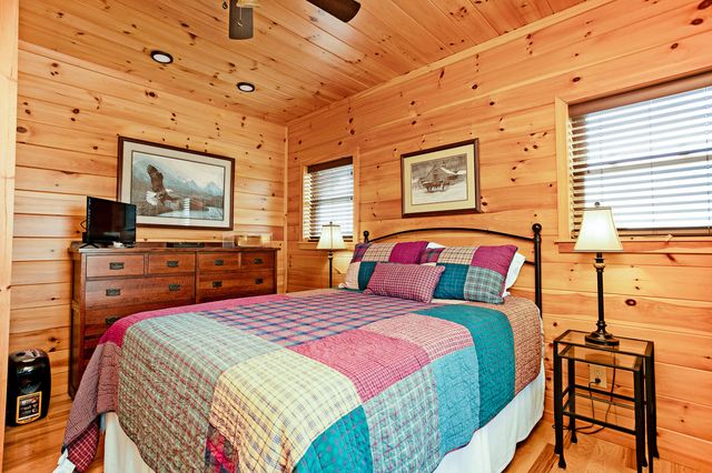 1572 Ashes Creek Lane, Bloomfield, KY 40008