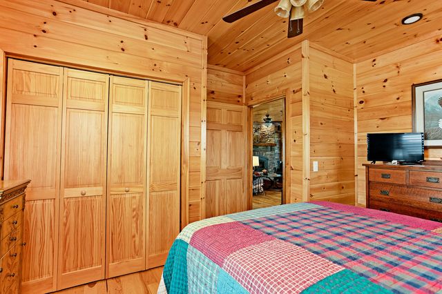 1572 Ashes Creek Lane, Bloomfield, KY 40008