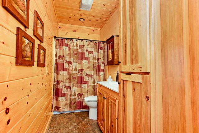 1572 Ashes Creek Lane, Bloomfield, KY 40008