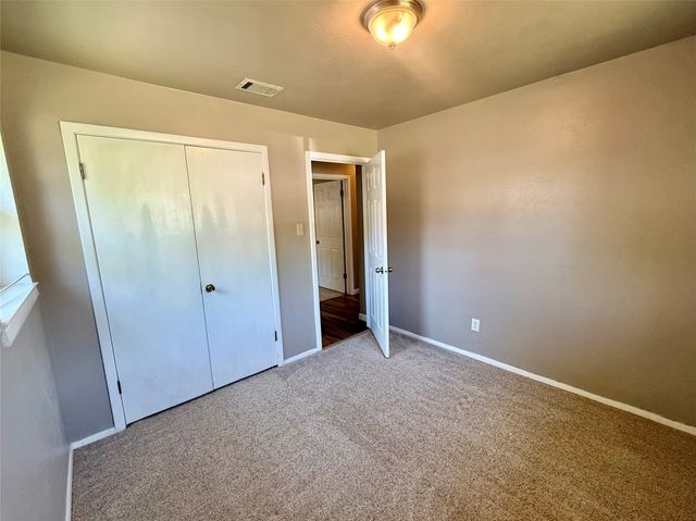 6728 Karen Drive, North Richland Hills, TX 76180