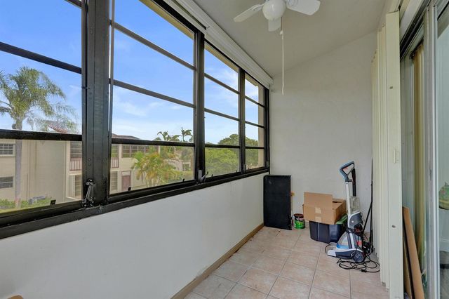 2540 Boundbrook Boulevard 205, West Palm Beach, FL 33406